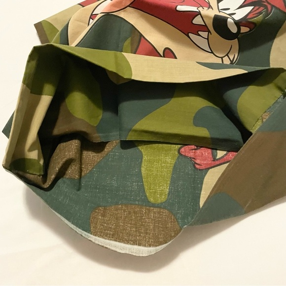 Tazmanian Devil Camouflage Pillowcase 28.5” x 19” Pillow Case - Picture 15 of 16